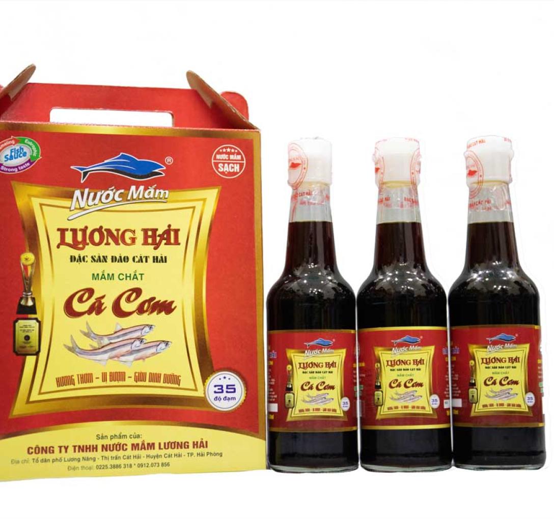 Nước mắm chắt cá Chuồn Đen (cá Cơm) hộp 3 chai 300ml 35 độ đạm